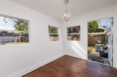704 72nd Avenue N St Petersburg FL 33702