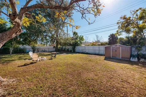 704 72nd Avenue N St Petersburg FL 33702