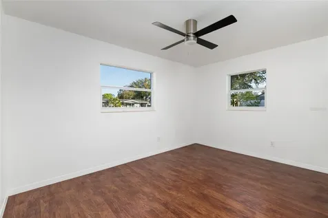 704 72nd Avenue N St Petersburg FL 33702