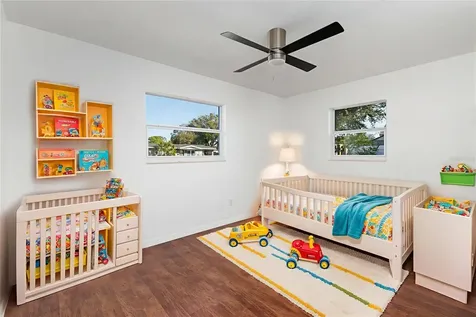 704 72nd Avenue N St Petersburg FL 33702