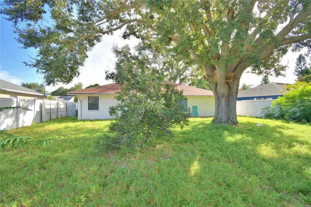 373 Lake Daisy Circle Winter Haven FL 33884