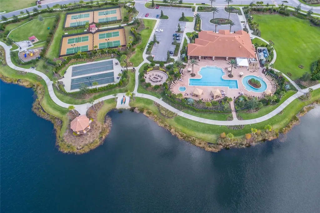 13204 Sorrento Way Lakewood Ranch FL 34211