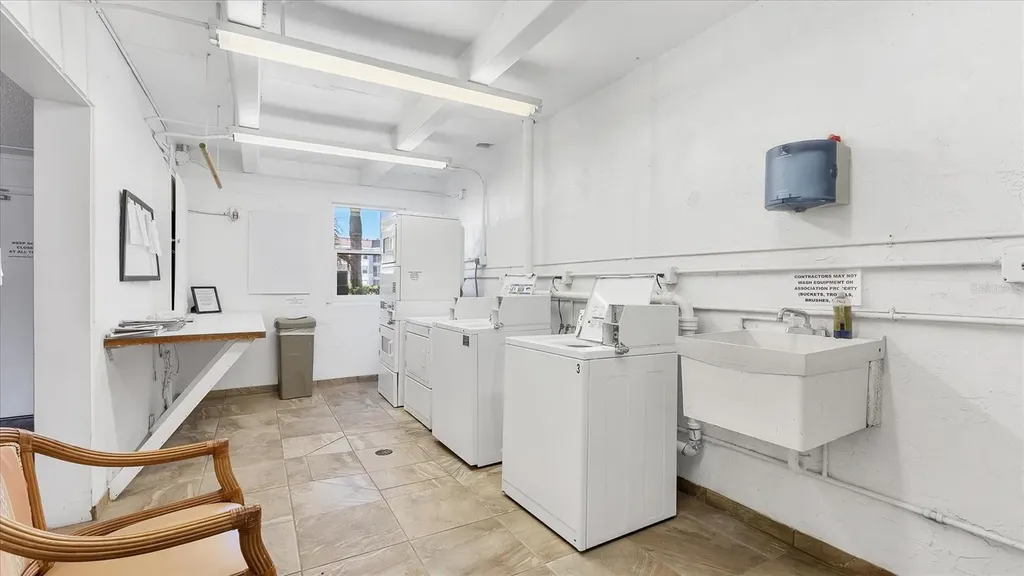 4370 Chatham Drive Longboat Key FL 34228