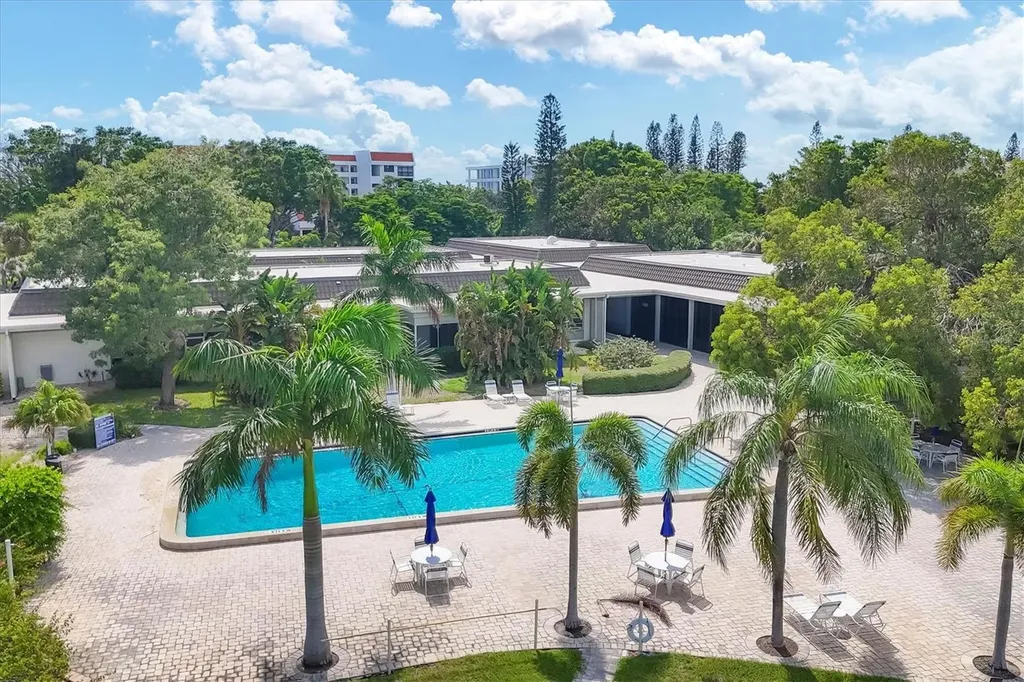 4370 Chatham Drive Longboat Key FL 34228