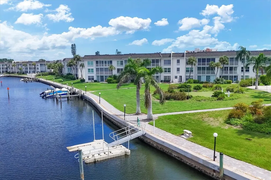 4370 Chatham Drive Longboat Key FL 34228