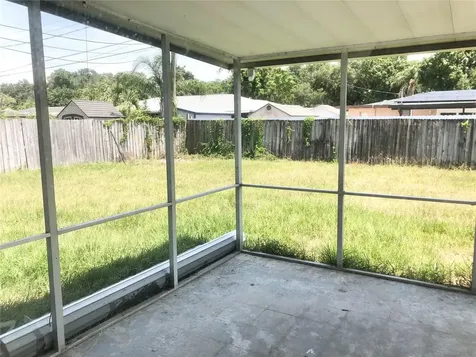 804 67th Avenue Terrace W Bradenton FL 34207