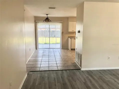804 67th Avenue Terrace W Bradenton FL 34207
