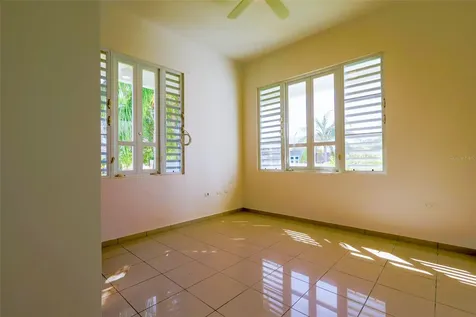 13.4 Carretera 110 Aguadilla PR 00603