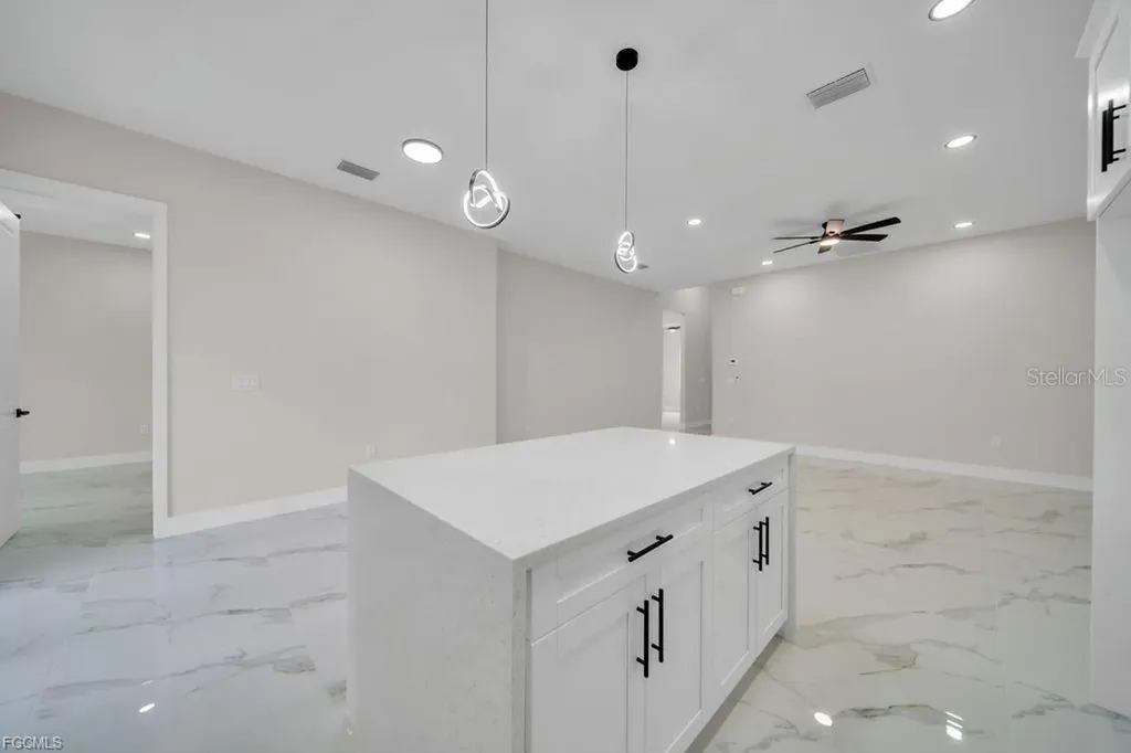 4648/4650 Leonard Boulevard S Lehigh Acres FL 33973