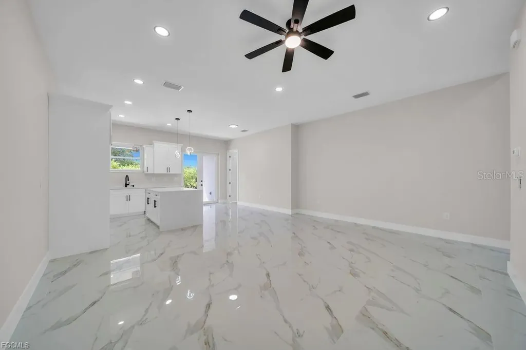 4648/4650 Leonard Boulevard S Lehigh Acres FL 33973