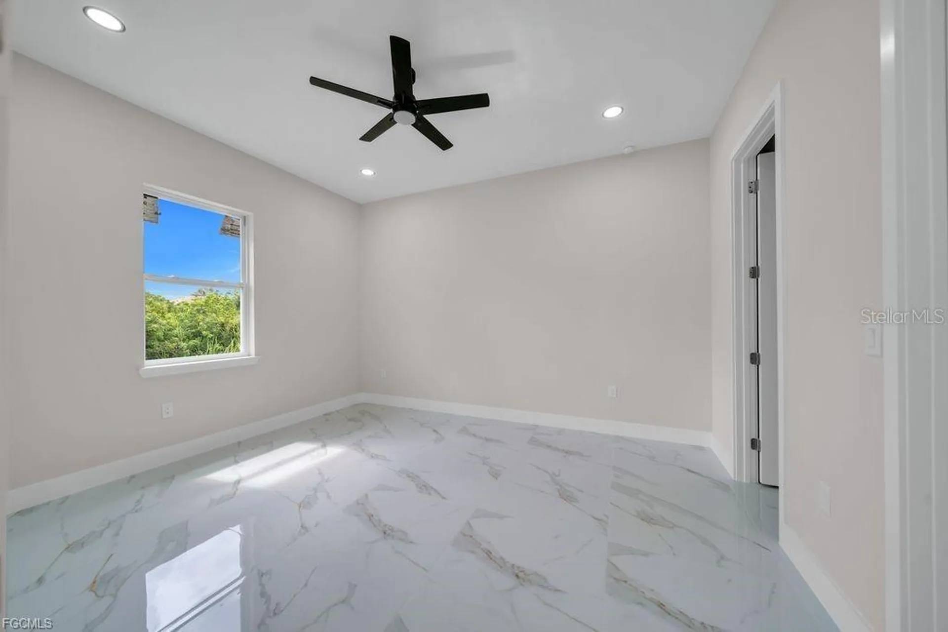 4648/4650 Leonard Boulevard S Lehigh Acres FL 33973