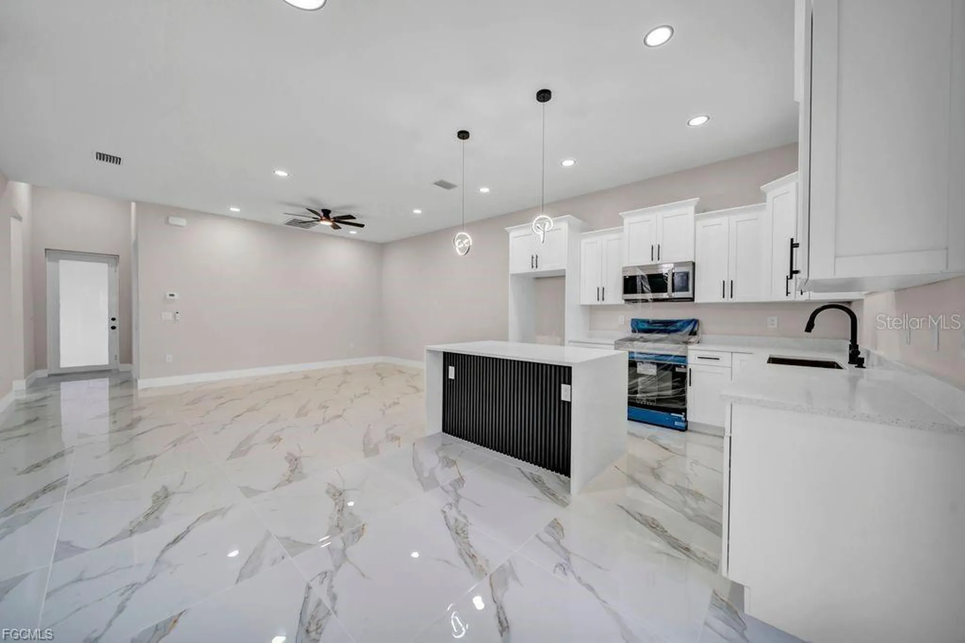 4648/4650 Leonard Boulevard S Lehigh Acres FL 33973