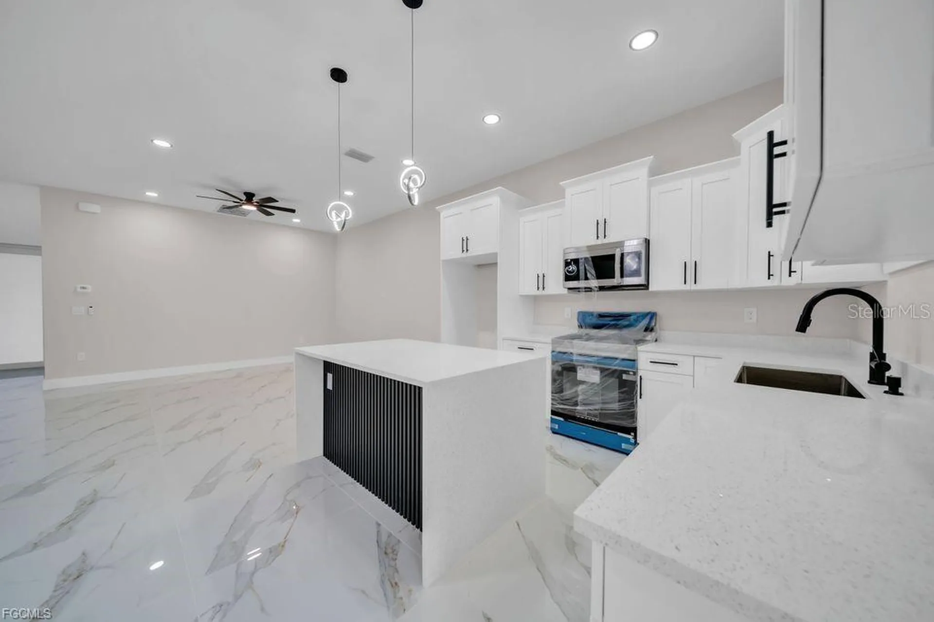 4648/4650 Leonard Boulevard S Lehigh Acres FL 33973