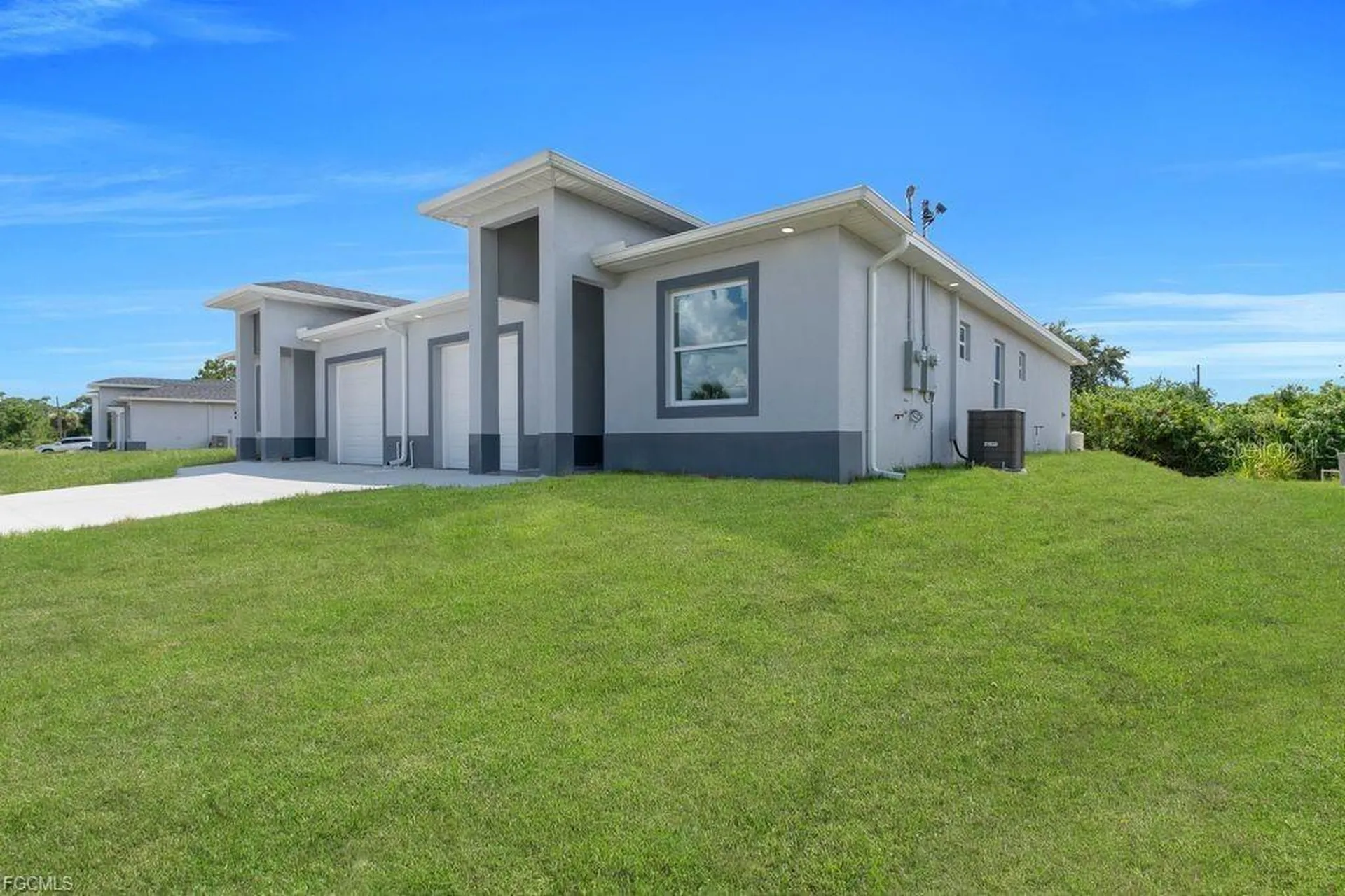 4648/4650 Leonard Boulevard S Lehigh Acres FL 33973
