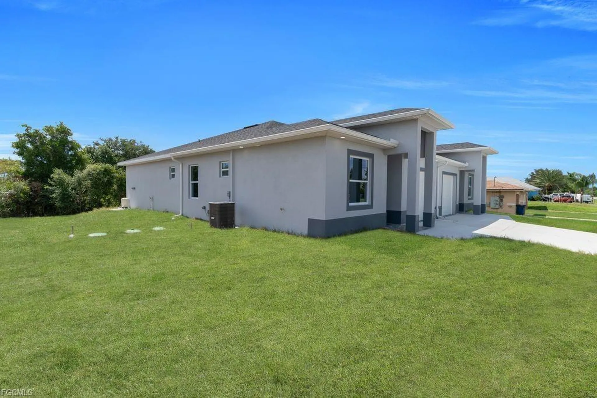 4648/4650 Leonard Boulevard S Lehigh Acres FL 33973