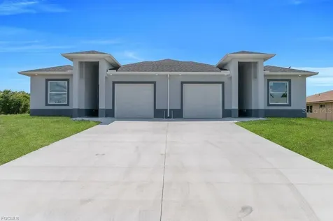 4648/4650 Leonard Boulevard S Lehigh Acres FL 33973