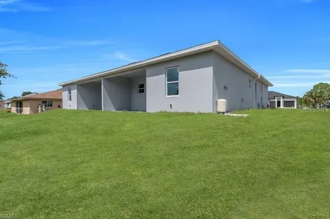 4648/4650 Leonard Boulevard S Lehigh Acres FL 33973