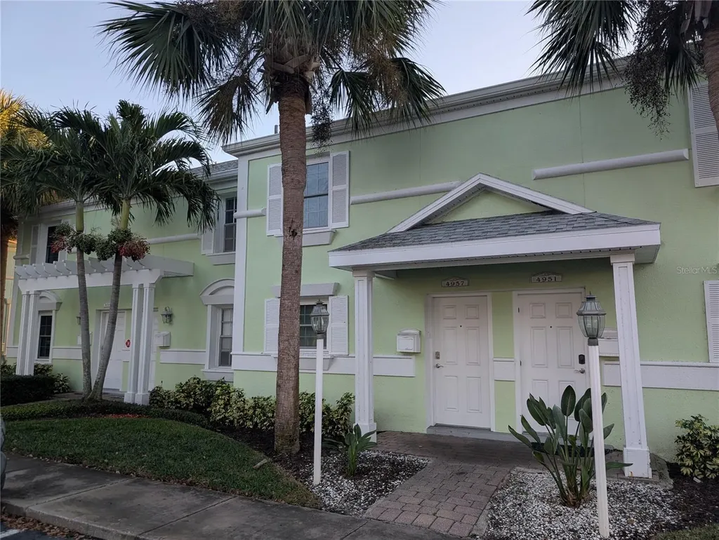 4957 Cobia Drive SE St Petersburg FL 33705