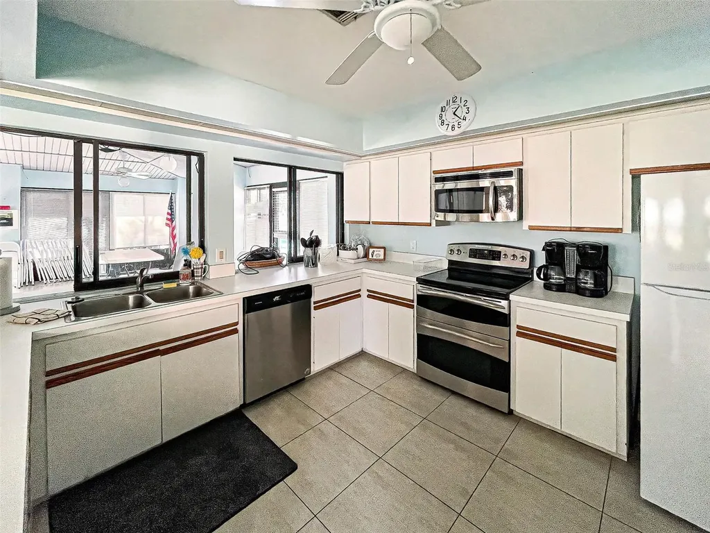 166 Southampton Place S Venice FL 34293