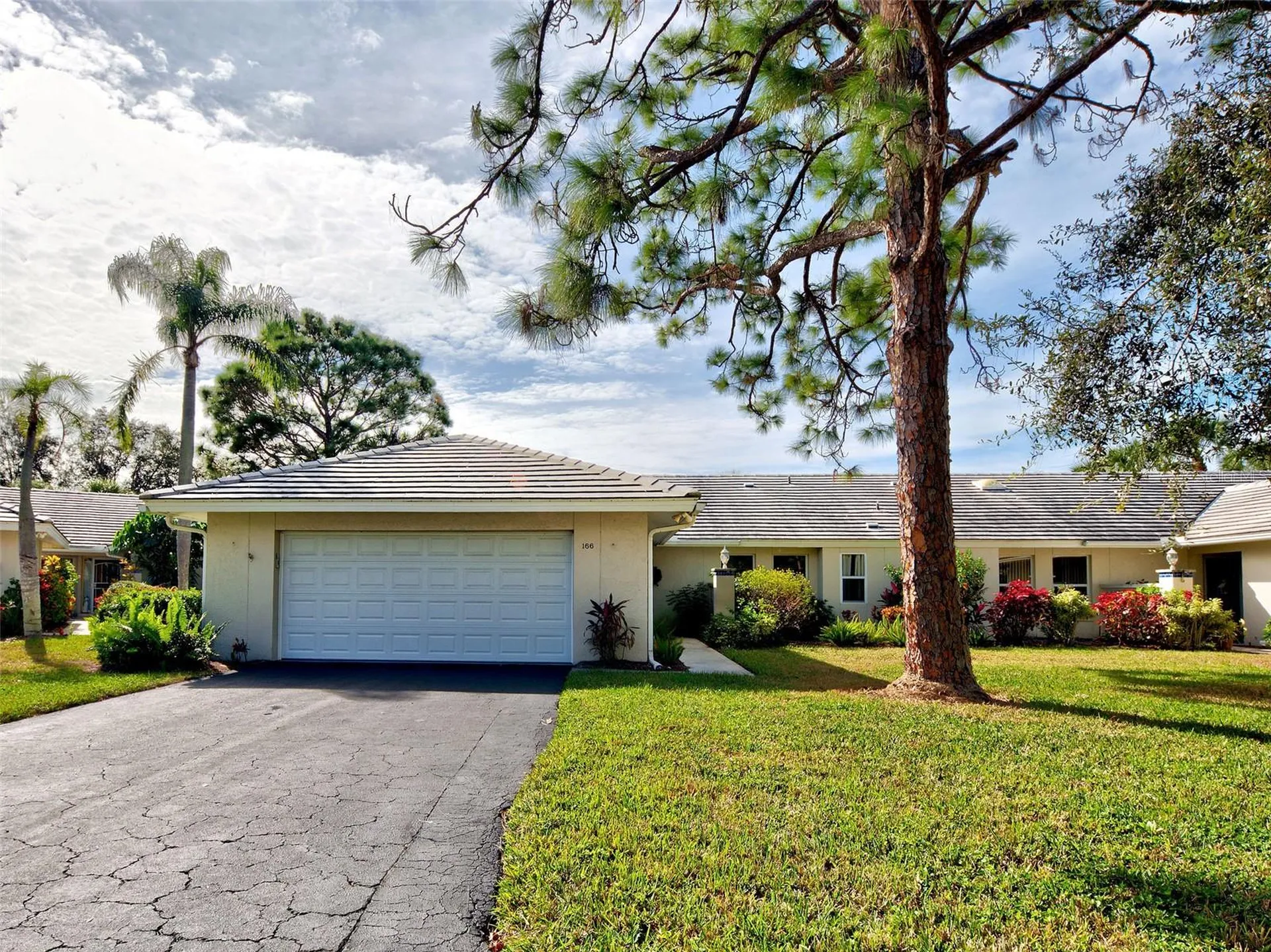166 Southampton Place S Venice FL 34293