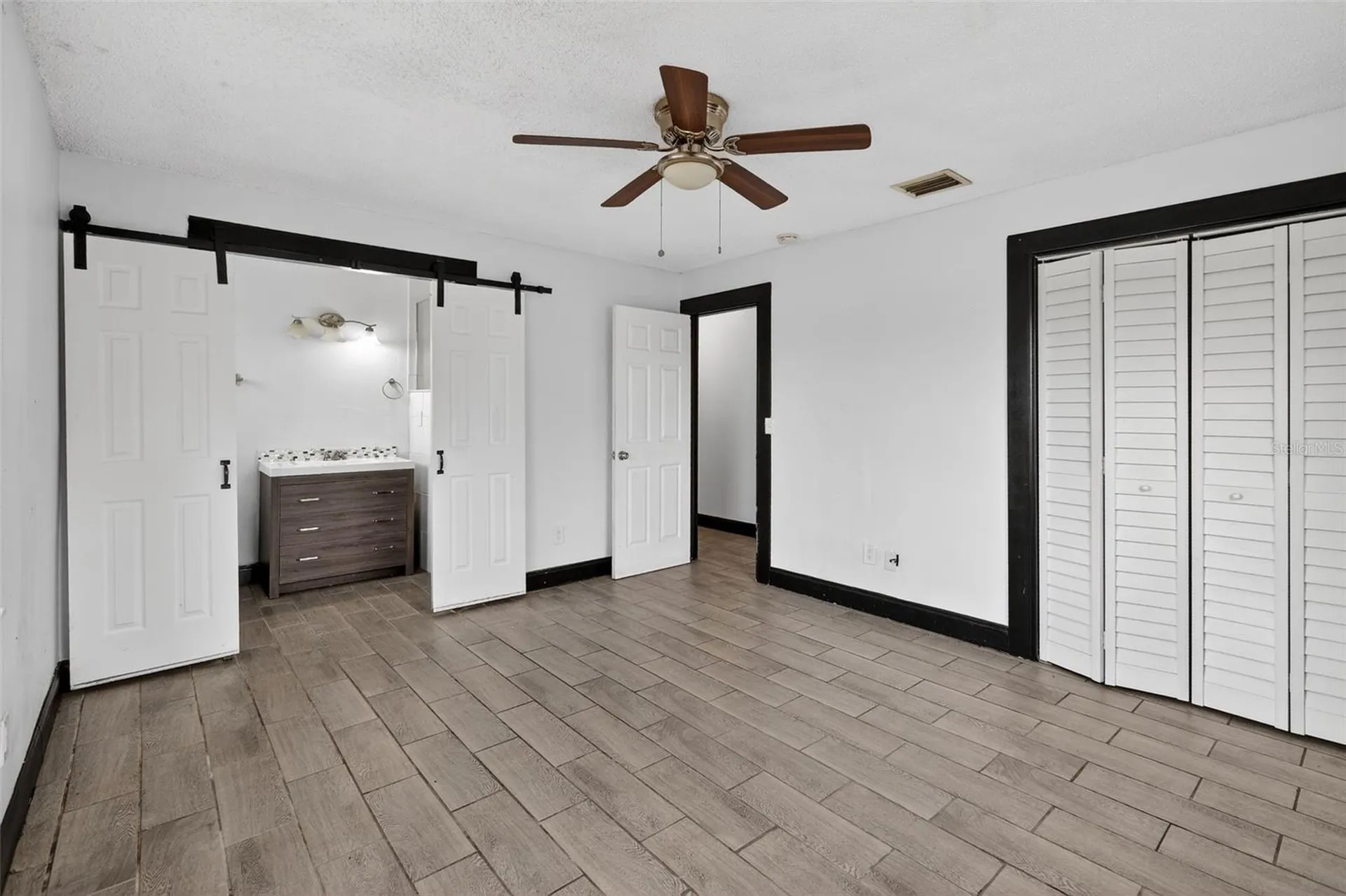 4534 Lemans Drive Orlando FL 32808