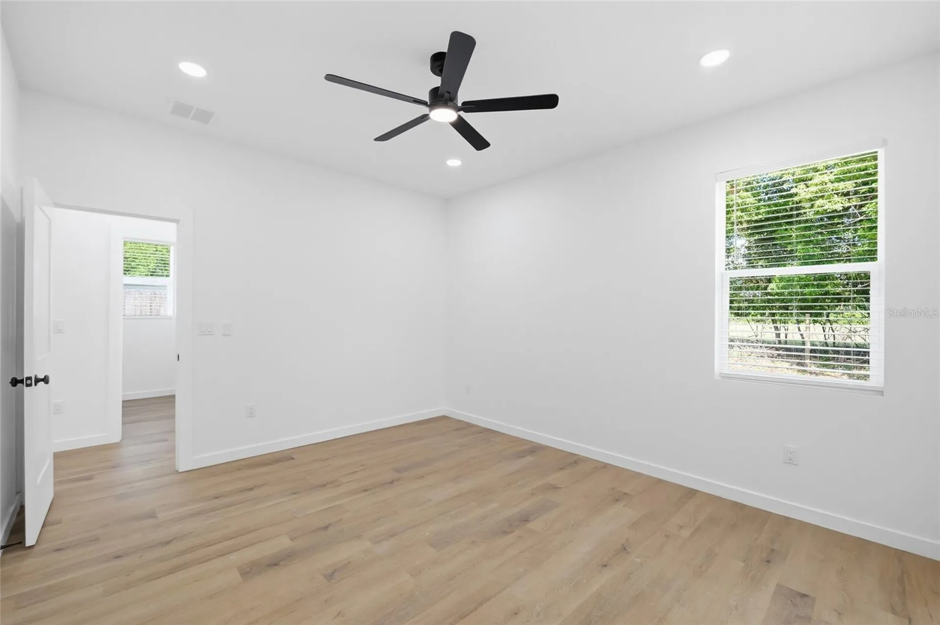 15304 16th Street Dade City FL 33523