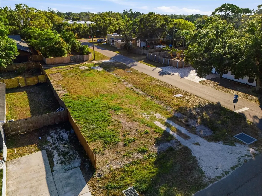 3890 50th Avenue N St Petersburg FL 33714