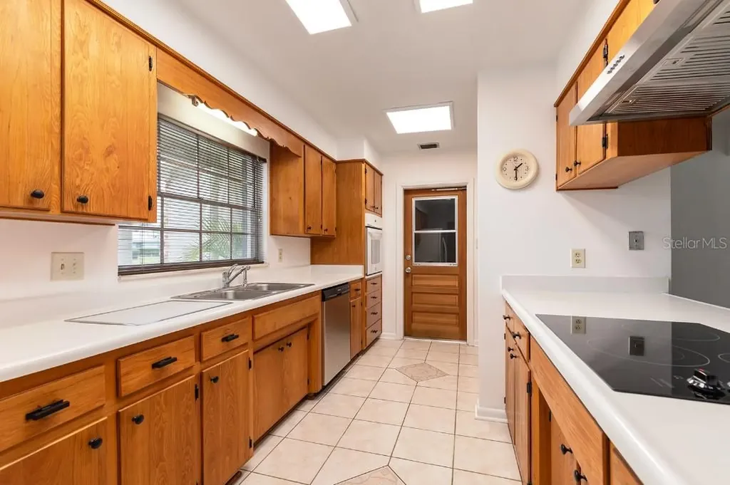 2453 Worthington Road Maitland FL 32751