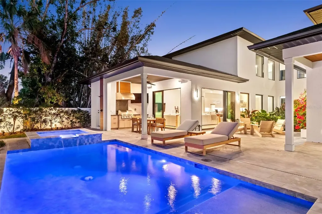 2177 Sunnyside Place Sarasota FL 34239