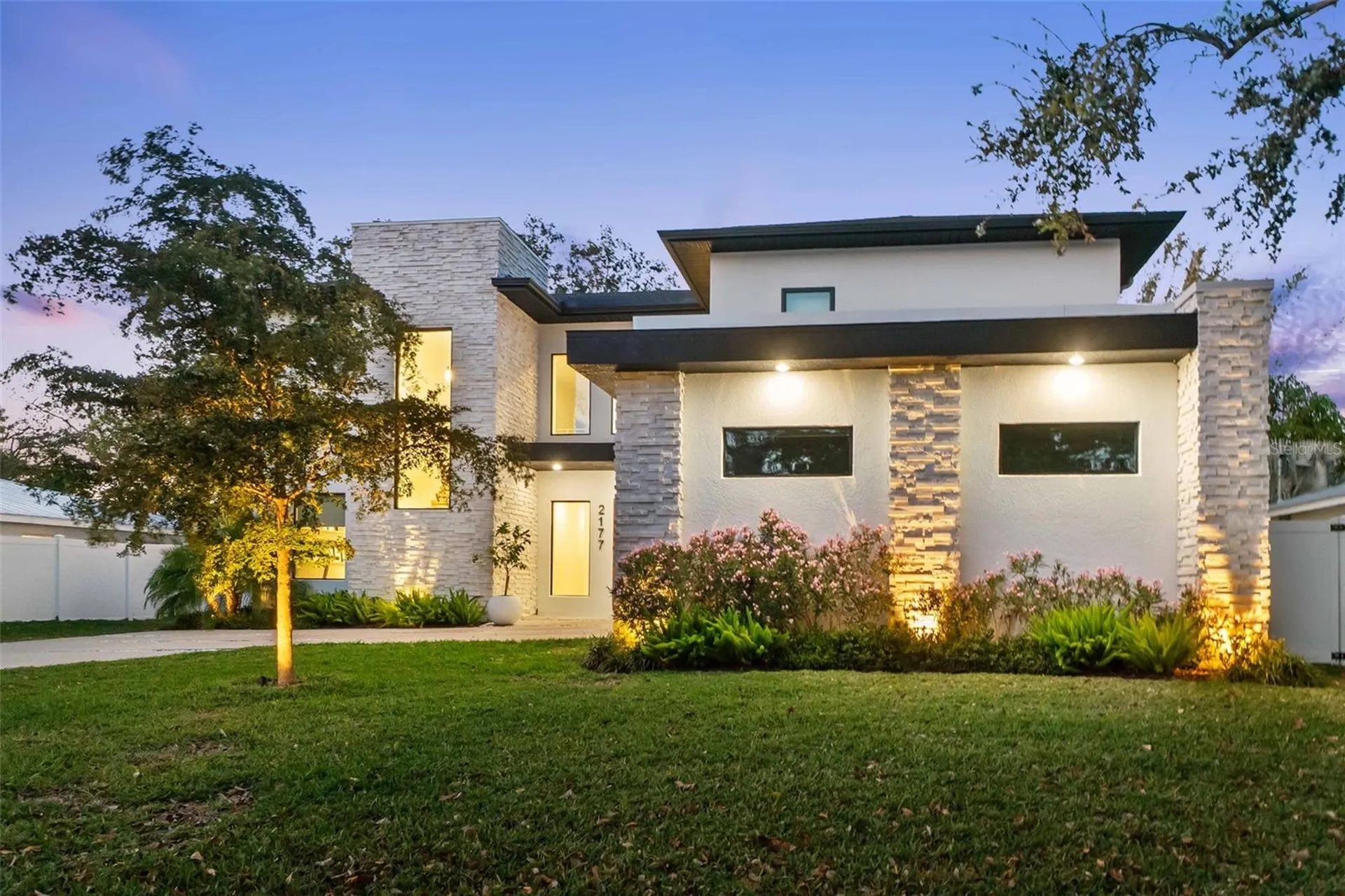 2177 Sunnyside Place Sarasota FL 34239