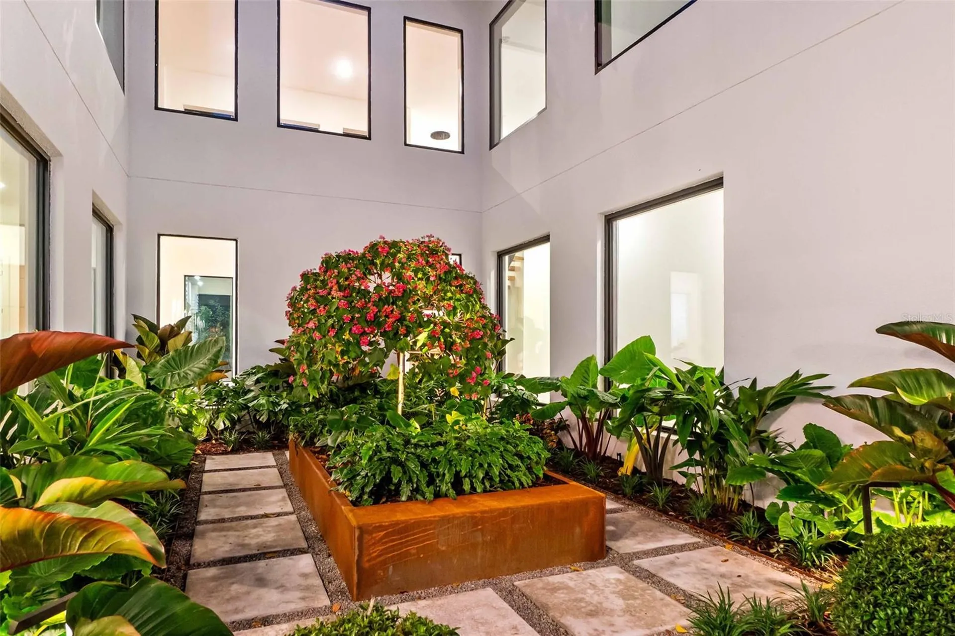 2177 Sunnyside Place Sarasota FL 34239