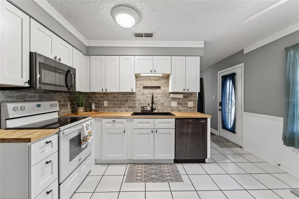 632 Swiss Drive Lakeland FL 33810