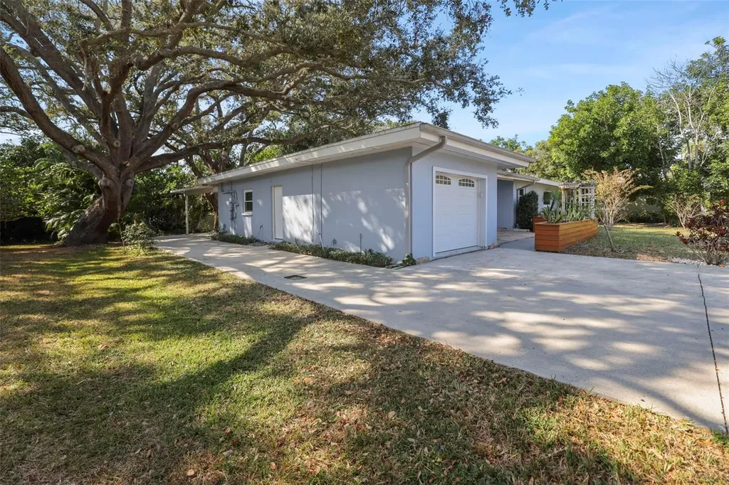 951 Greenway Avenue Dunedin FL 34698