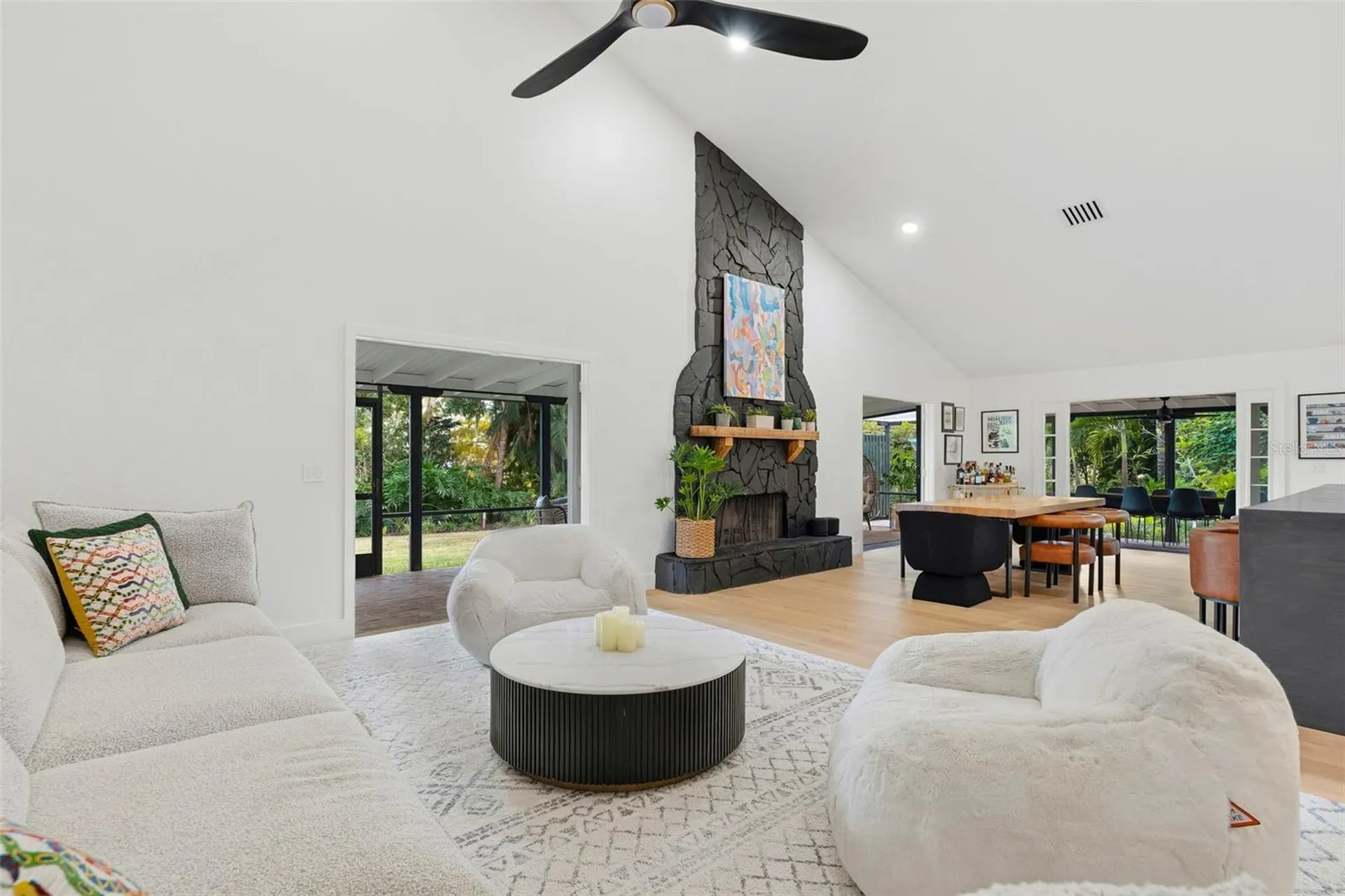 6349 Ravenwood Way Sarasota FL 34243