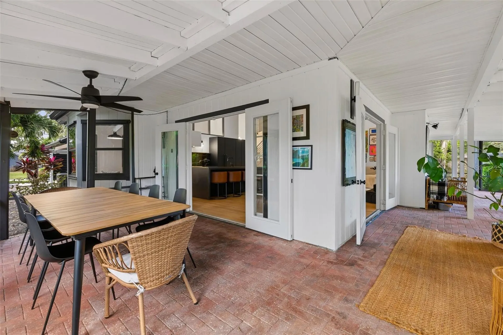 6349 Ravenwood Way Sarasota FL 34243
