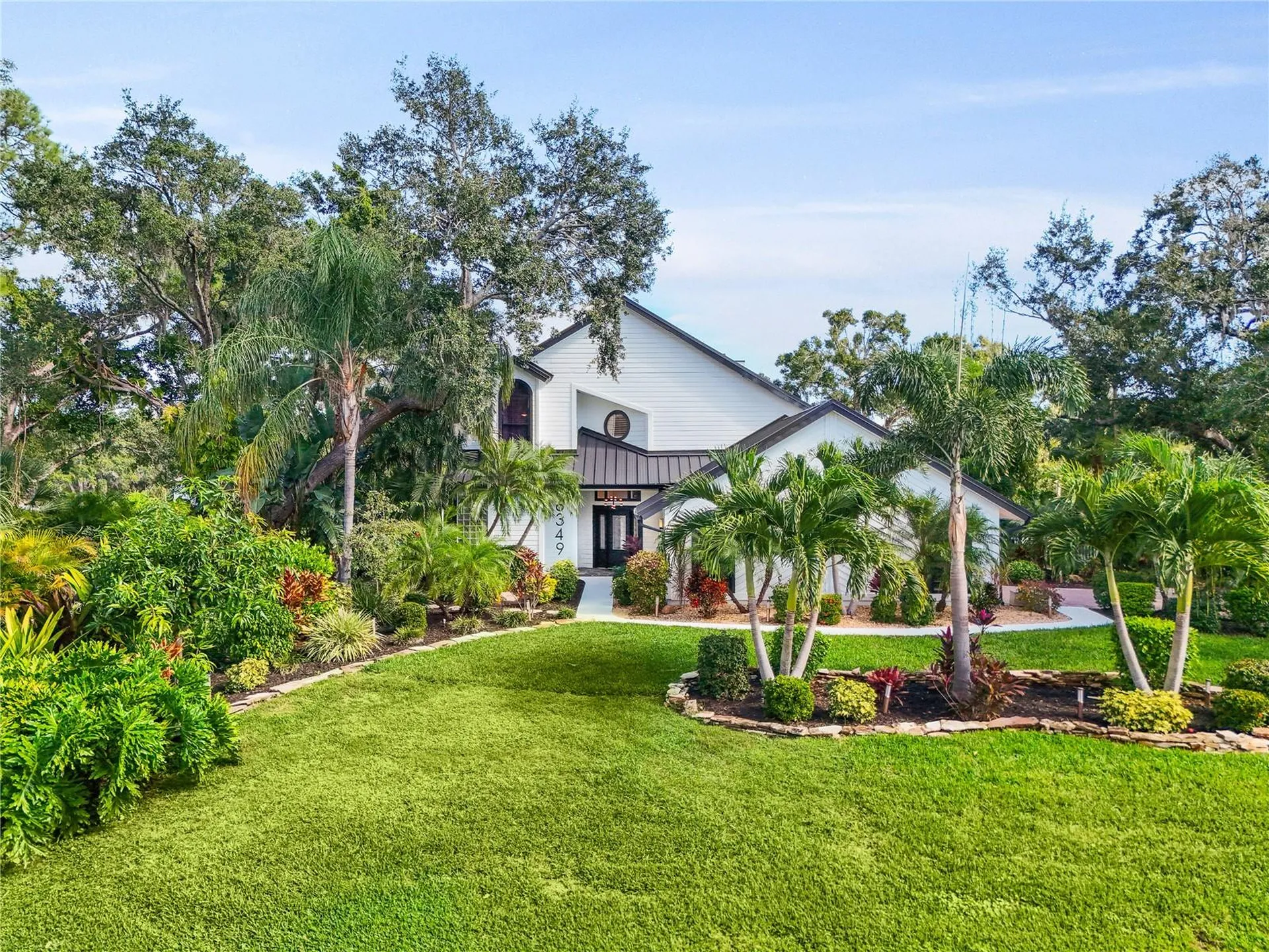 6349 Ravenwood Way Sarasota FL 34243