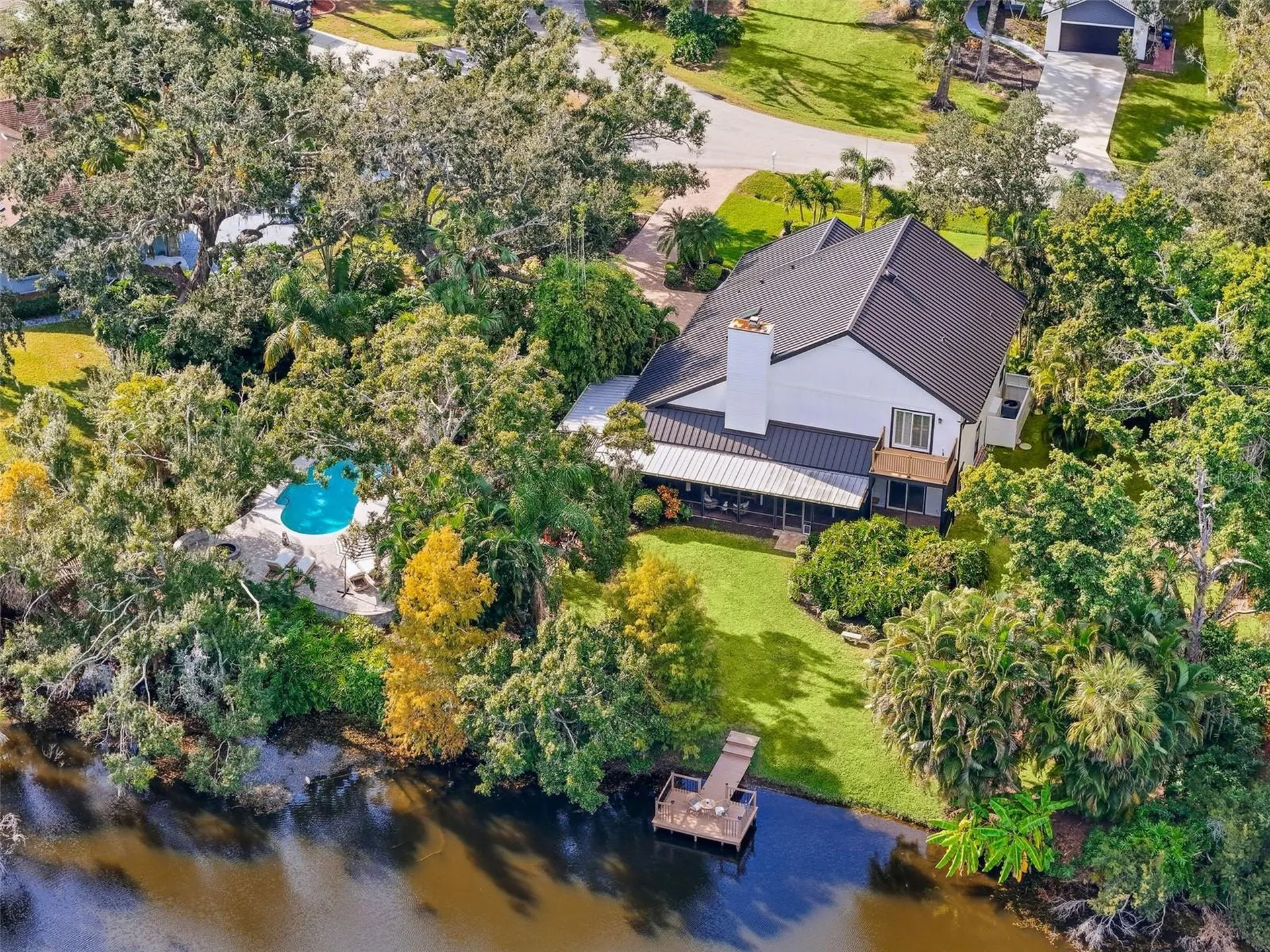 6349 Ravenwood Way Sarasota FL 34243