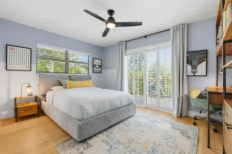 6349 Ravenwood Way Sarasota FL 34243