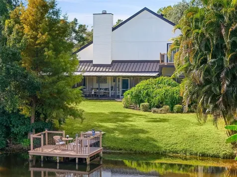 6349 Ravenwood Way Sarasota FL 34243
