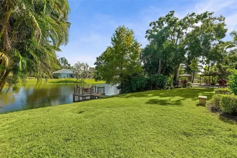 6349 Ravenwood Way Sarasota FL 34243