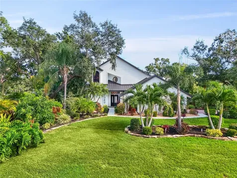 6349 Ravenwood Way Sarasota FL 34243