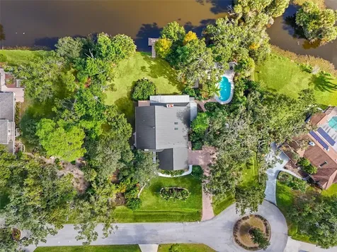 6349 Ravenwood Way Sarasota FL 34243