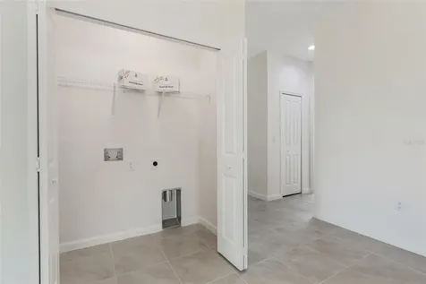 3788 Watercliff Circle Grand Island FL 32735