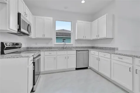 3788 Watercliff Circle Grand Island FL 32735