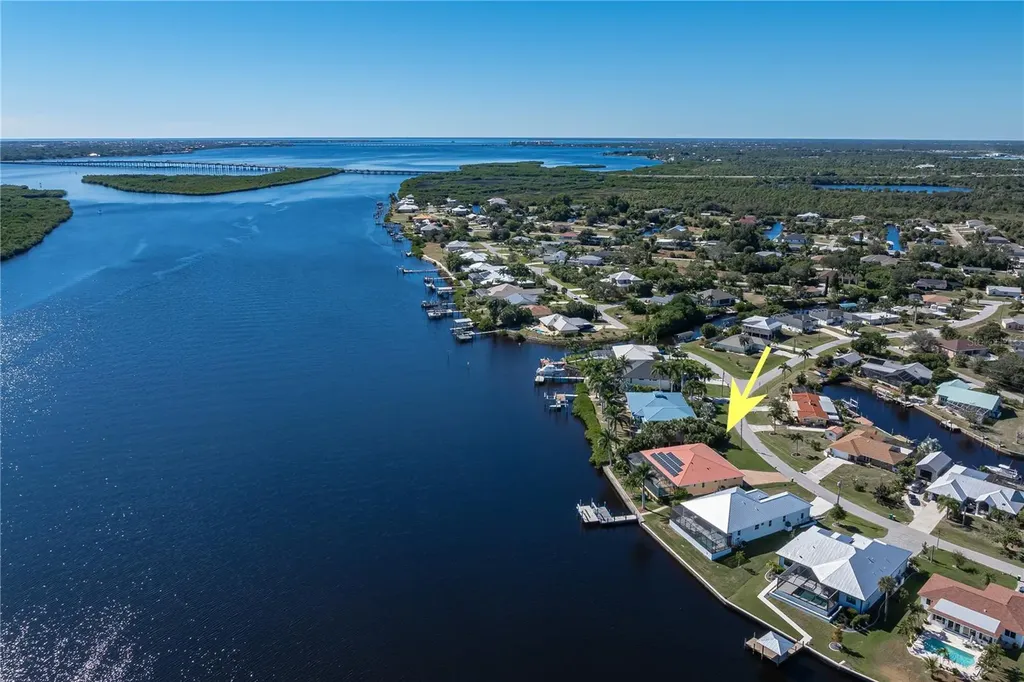 3572 Peace River Drive Punta Gorda FL 33983