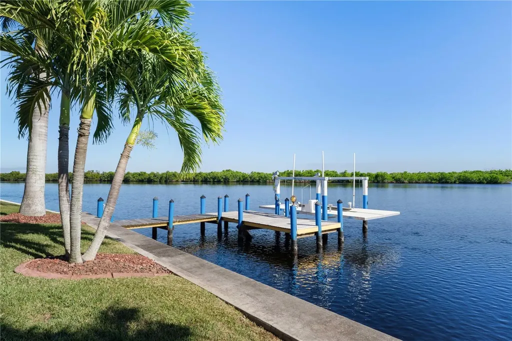 3572 Peace River Drive Punta Gorda FL 33983
