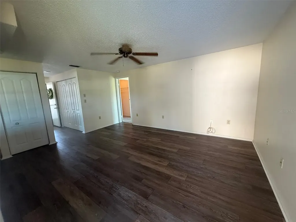 440 Lakeview Drive Oldsmar FL 34677