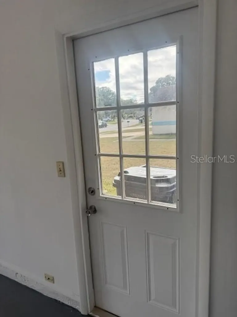 440 Lakeview Drive Oldsmar FL 34677