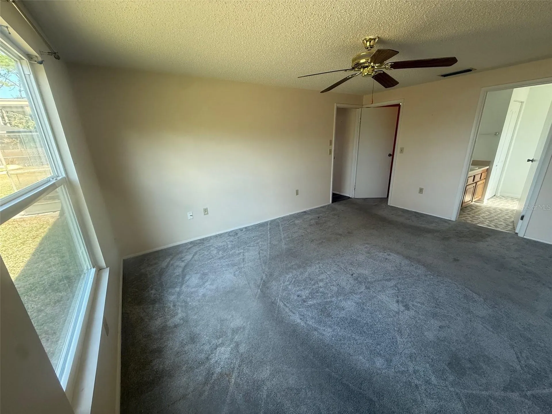 440 Lakeview Drive Oldsmar FL 34677
