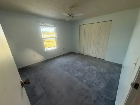 440 Lakeview Drive Oldsmar FL 34677